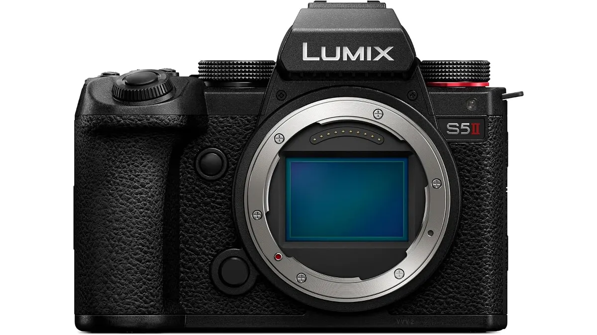 Panasonic LUMIX S5 II: Reseña de Cámara Sin Espejo